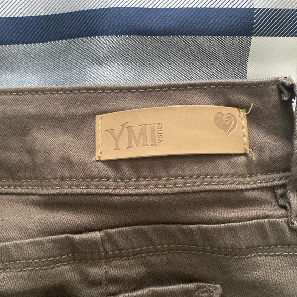 YMI shorts - Picture 4 of 4